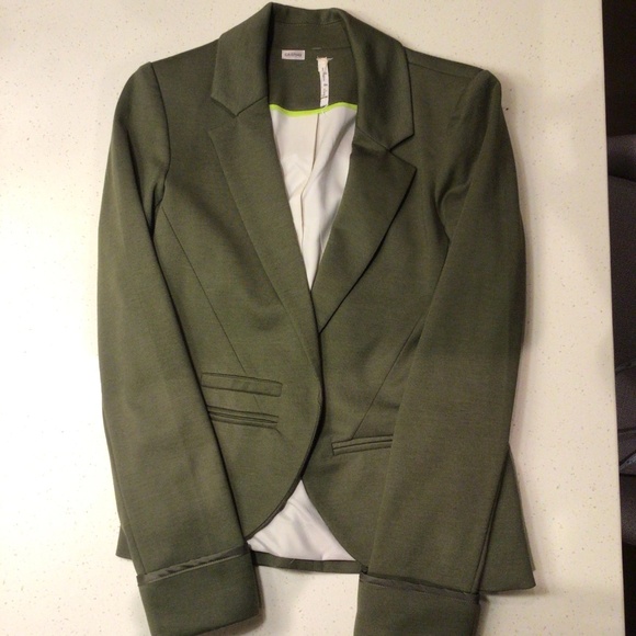 Willow & Clay khaki blazer, EUC - Picture 1 of 3